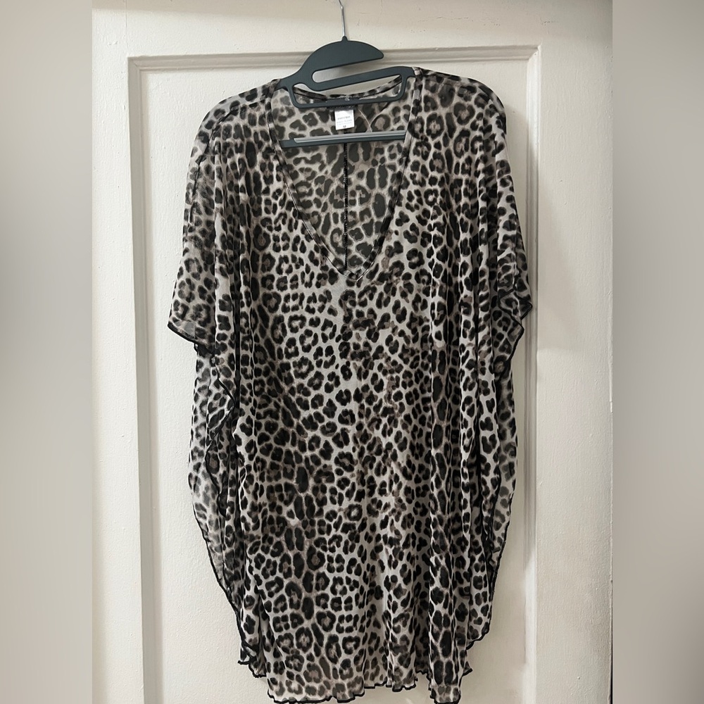 OBO- Jordan Taylor Animal Print V-Neck Blouse